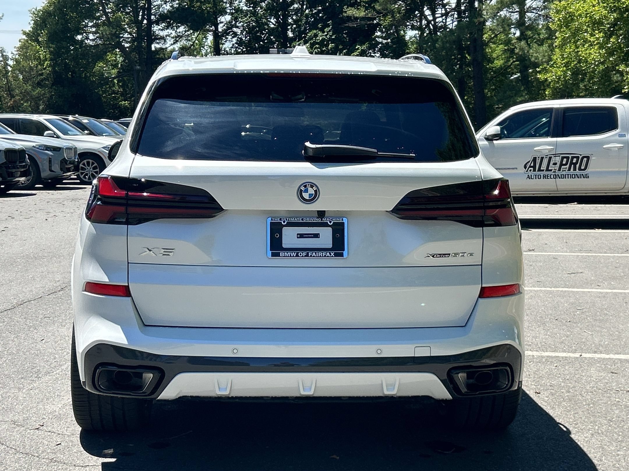 New 2026 BMW X5 xDrive50e w/ M Sport Package AWD/4WD image 10