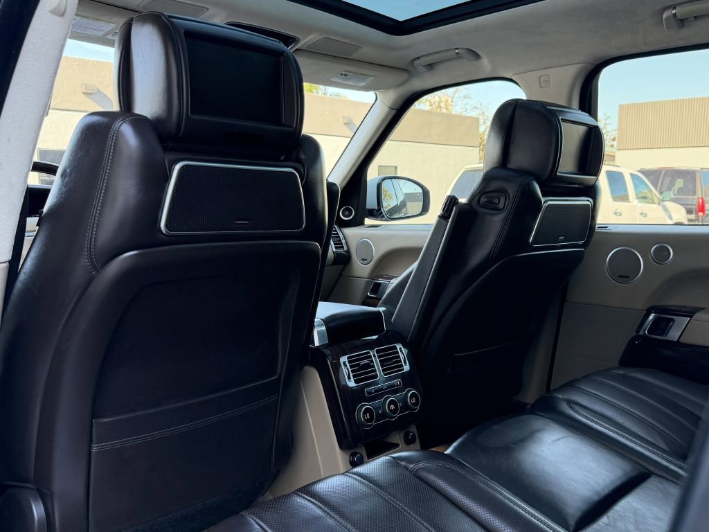 Used 2015 Land Rover Range Rover Autobiography image 22