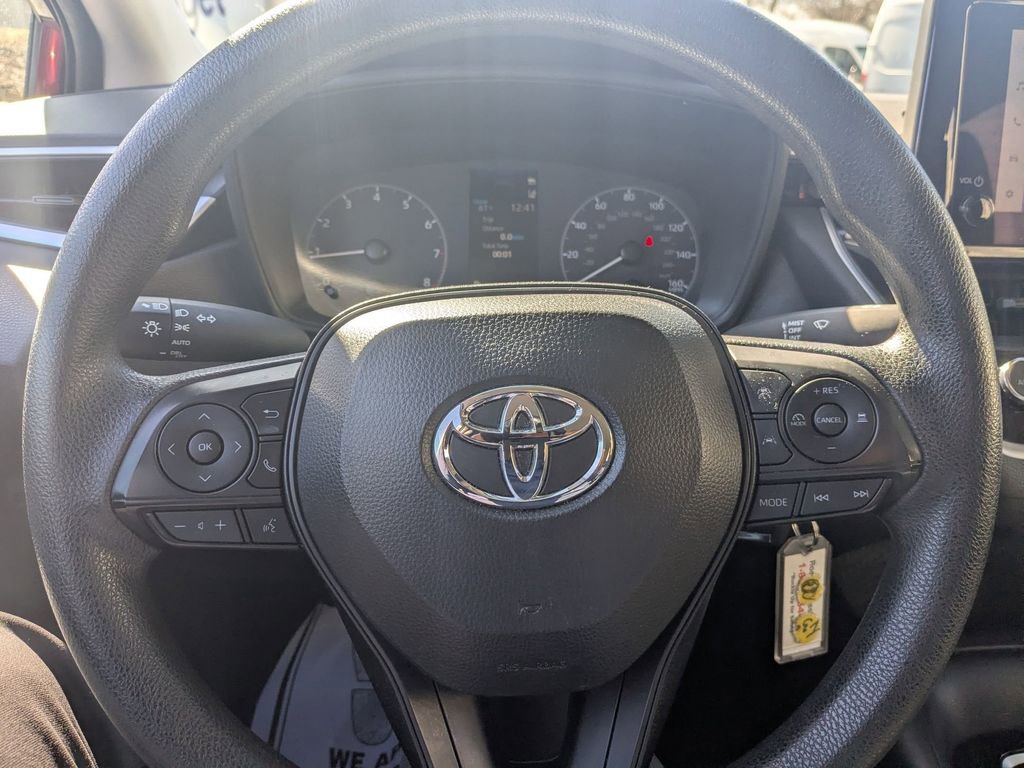 Used 2024 Toyota Corolla LE FWD image 14