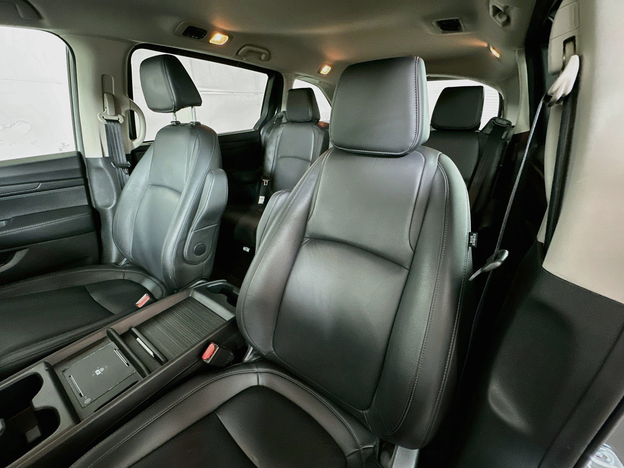 Used 2025 Honda Odyssey EX-L image 18