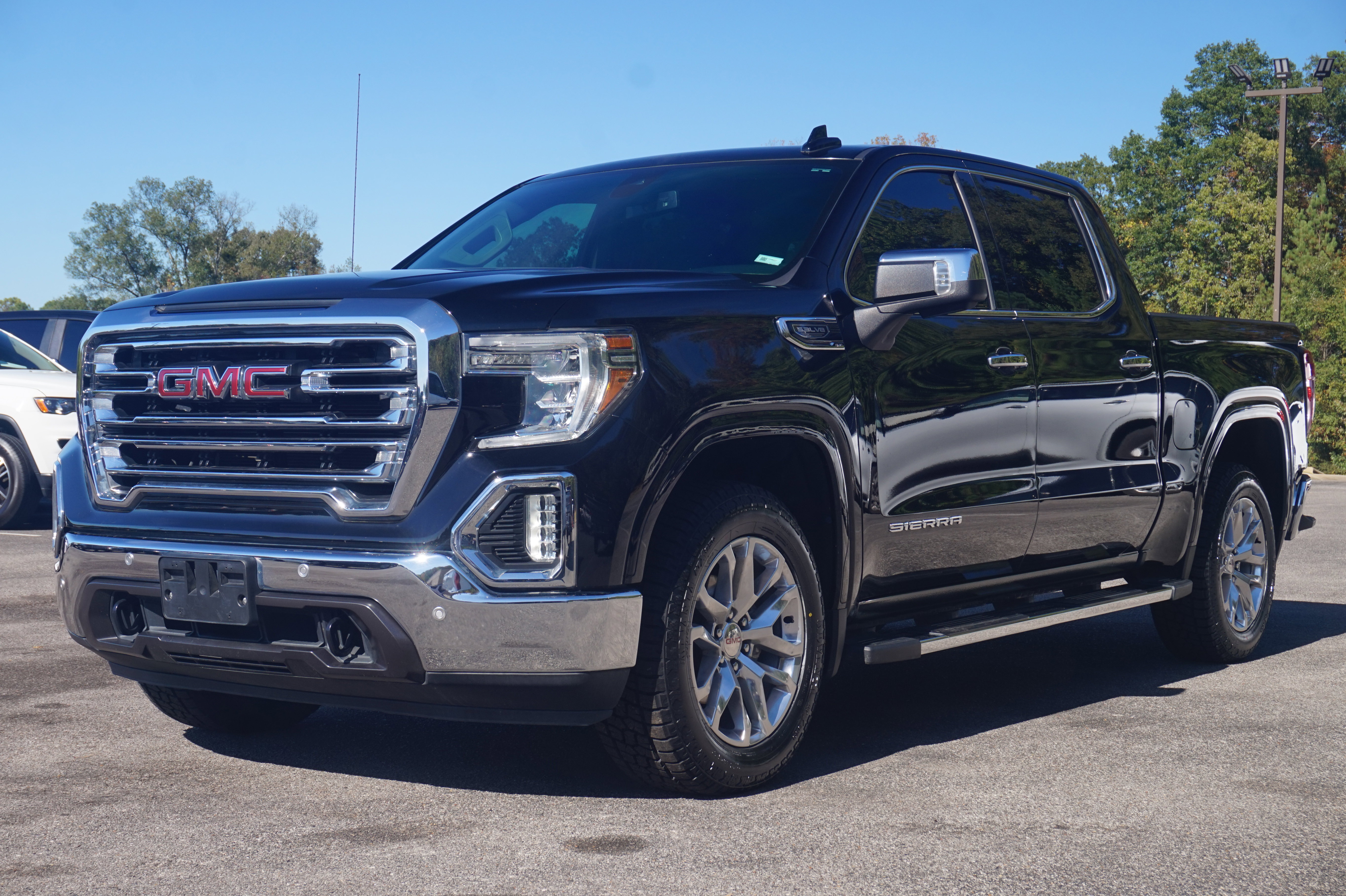 Used 2019 GMC Sierra 1500 SLT w/ SLT Premium Plus Package image 5