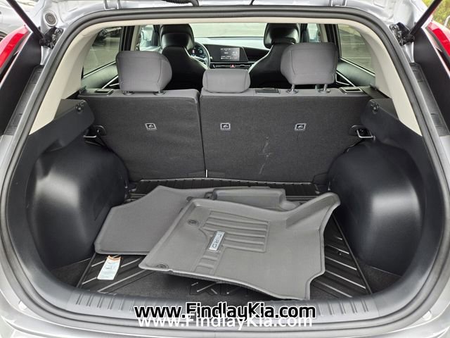 Certified 2025 Kia Niro LX image 16