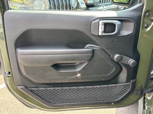 Used 2021 Jeep Wrangler Sport AWD/4WD image 9