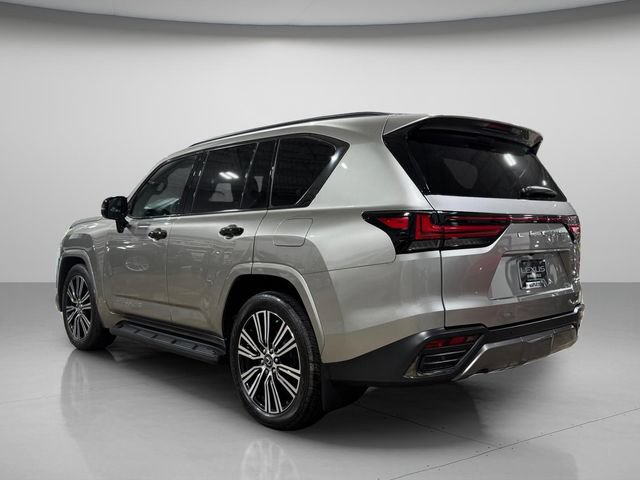 Used 2024 Lexus LX 600 4WD w/ Appearance Package image 7