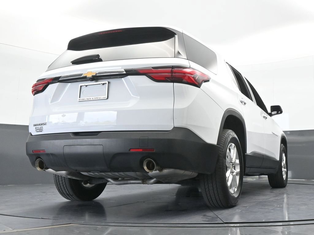 Used 2023 Chevrolet Traverse LS image 52
