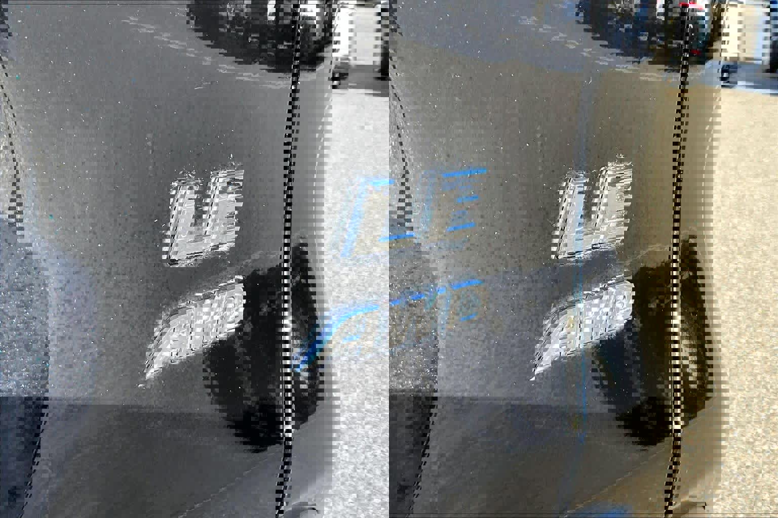 Used 2023 Toyota RAV4 LE image 9