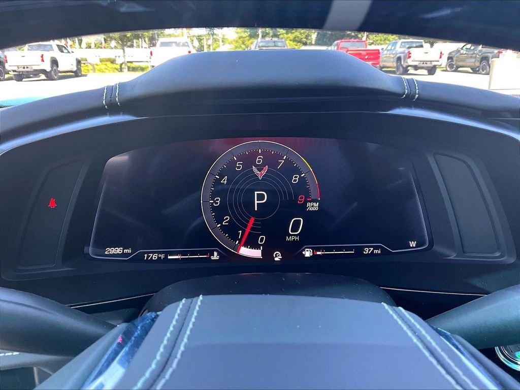 Used 2024 Chevrolet Corvette Z06 w/ Stealth Interior Trim Package RWD image 25