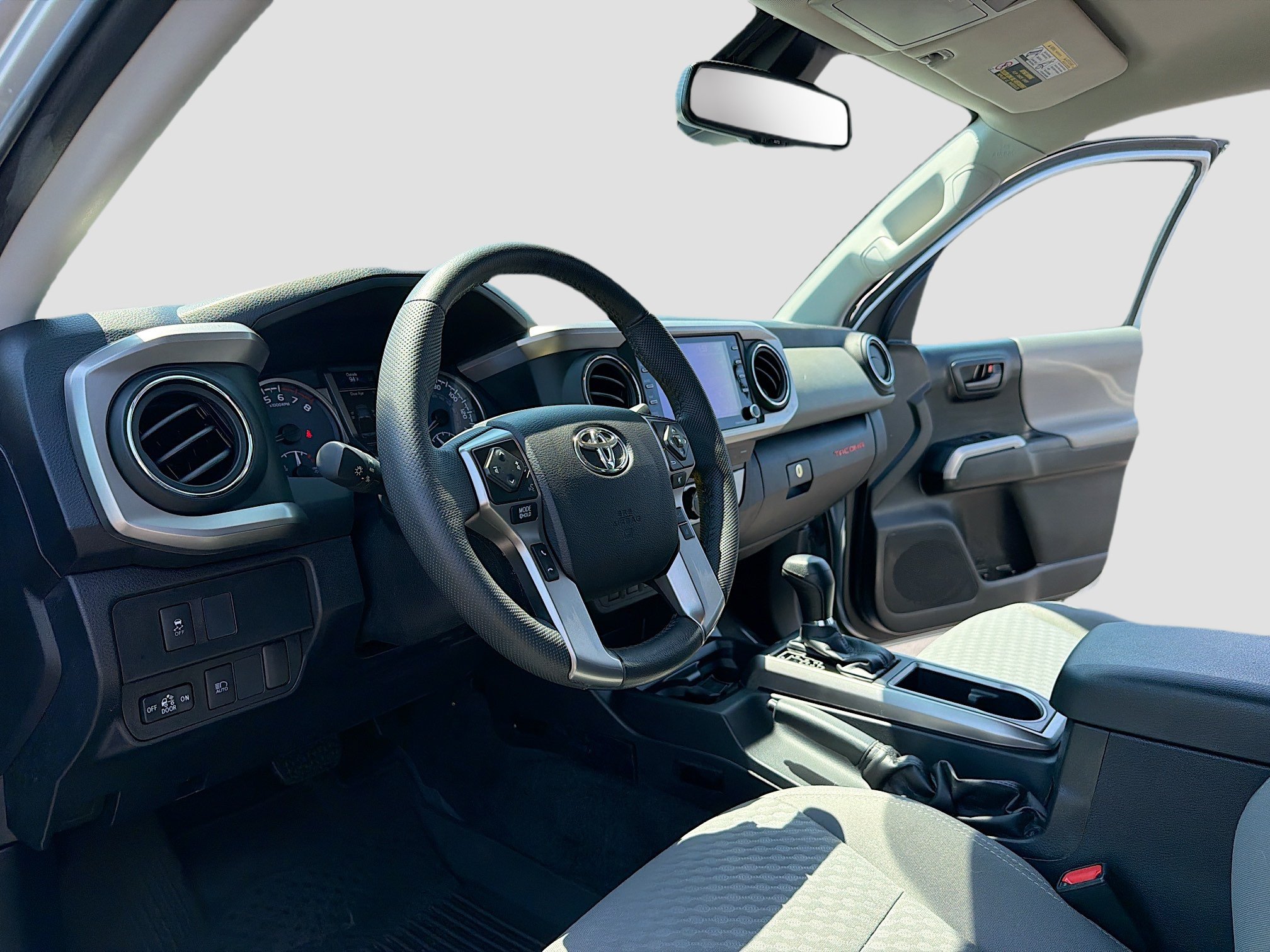 Certified 2022 Toyota Tacoma SR5 w/ Technology Package AWD/4WD image 4