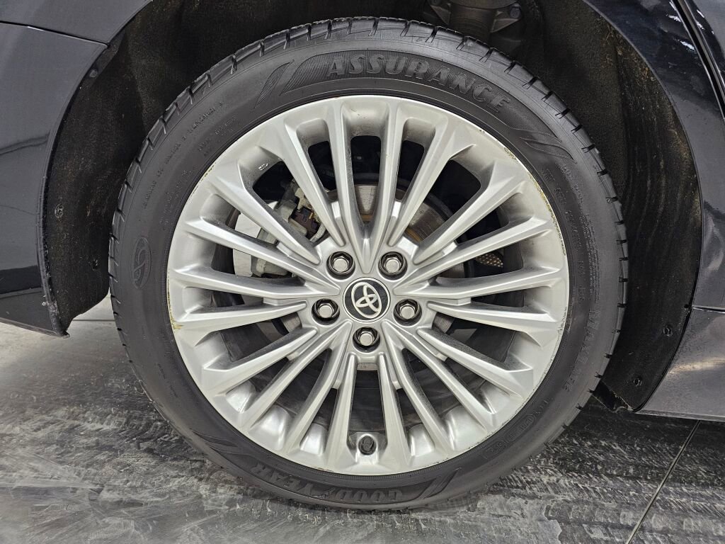 Used 2021 Toyota Avalon Limited w/ Advanced Safety Package image 10