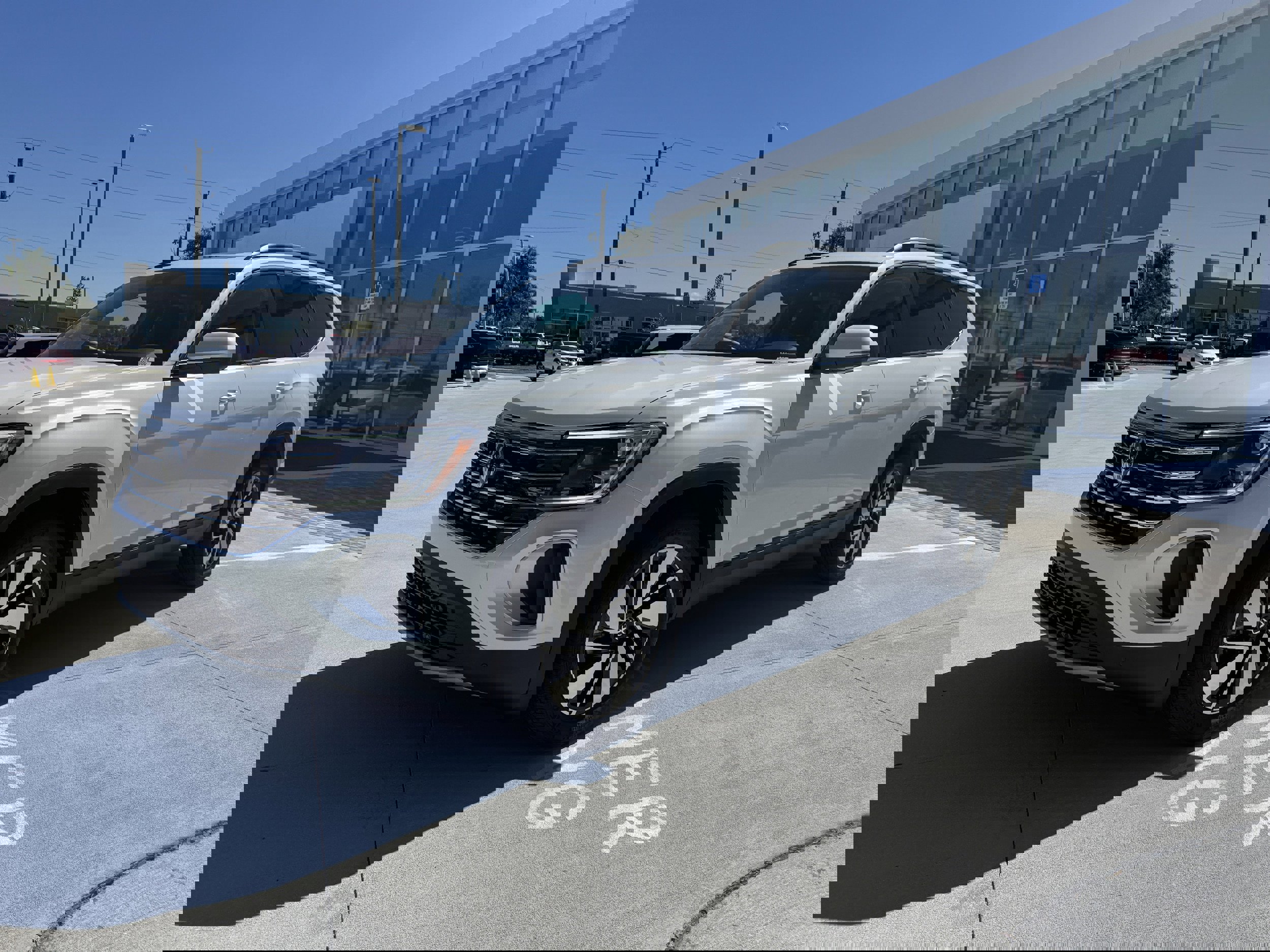 New 2026 Volkswagen Atlas SE image 7