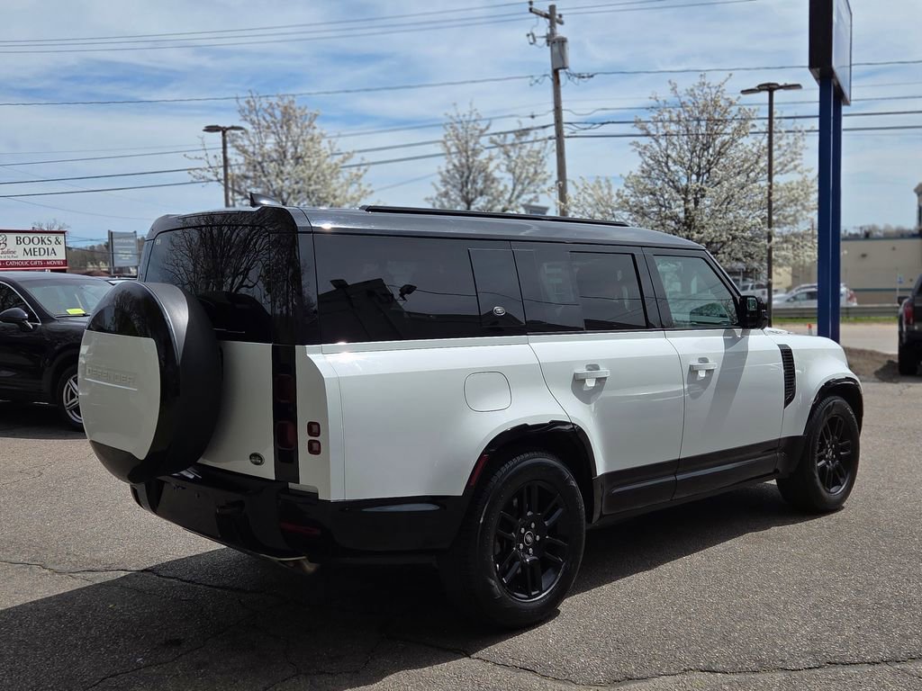 Used 2023 Land Rover Defender 130 X-Dynamic SE AWD/4WD image 6