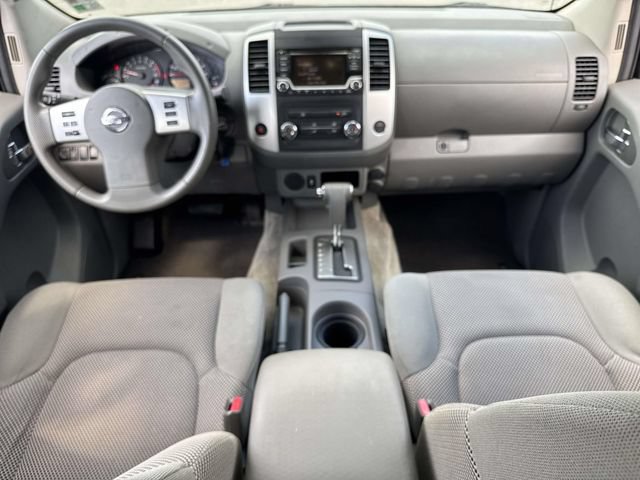 Used 2015 Nissan Frontier SV RWD image 16