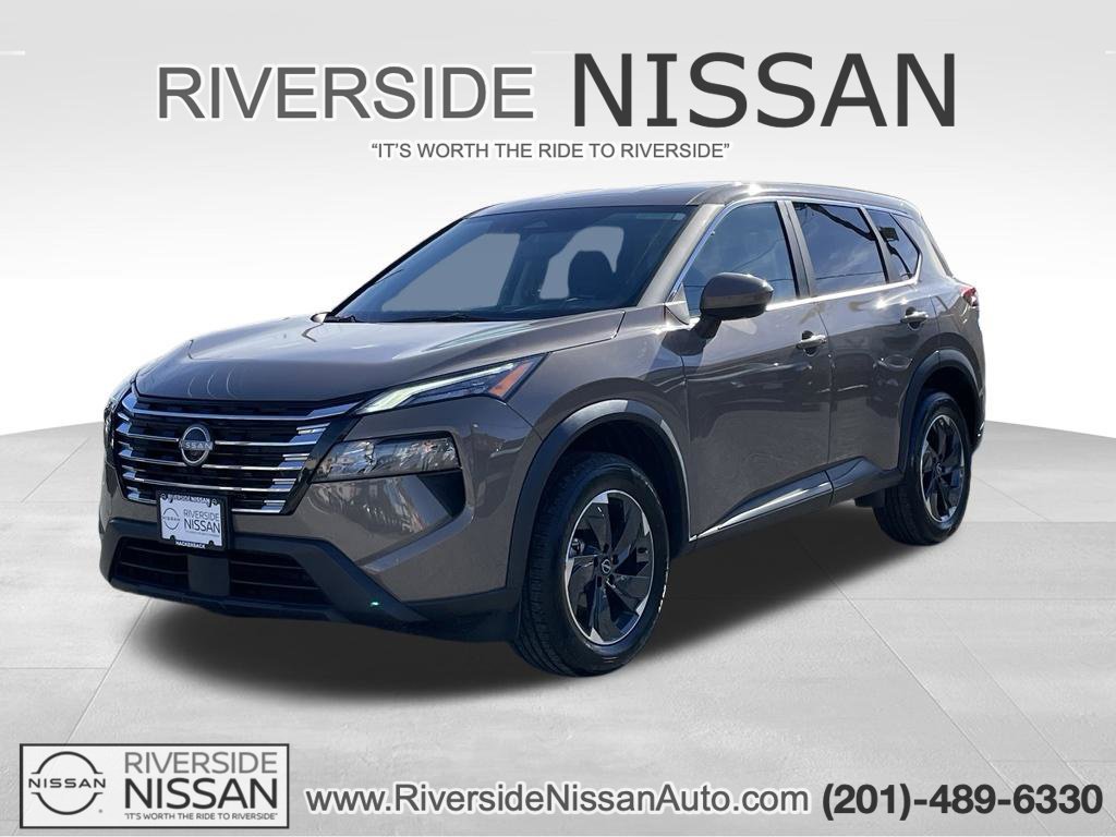 Certified 2025 Nissan Rogue SV AWD/4WD image 1