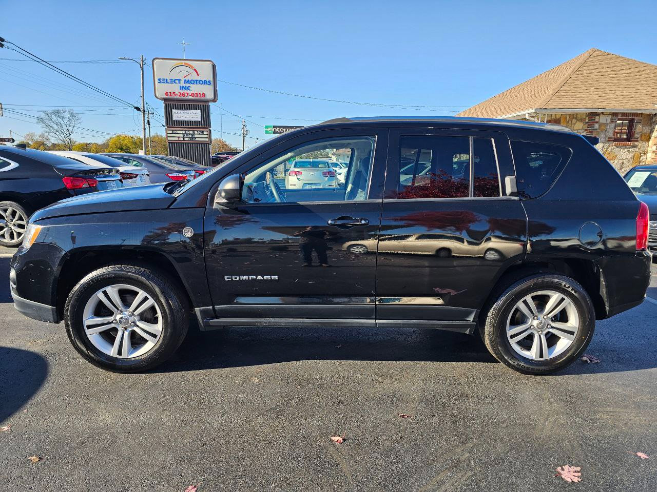 Used 2012 Jeep Compass Sport image 3