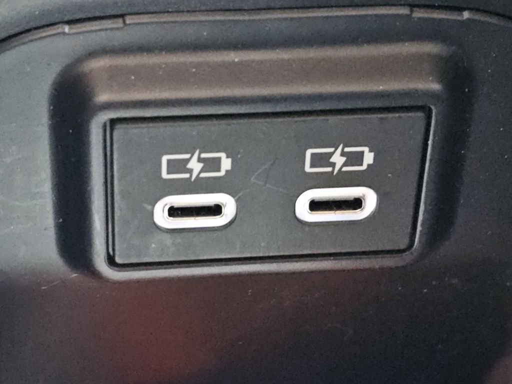 Used 2023 Toyota RAV4 LE image 13