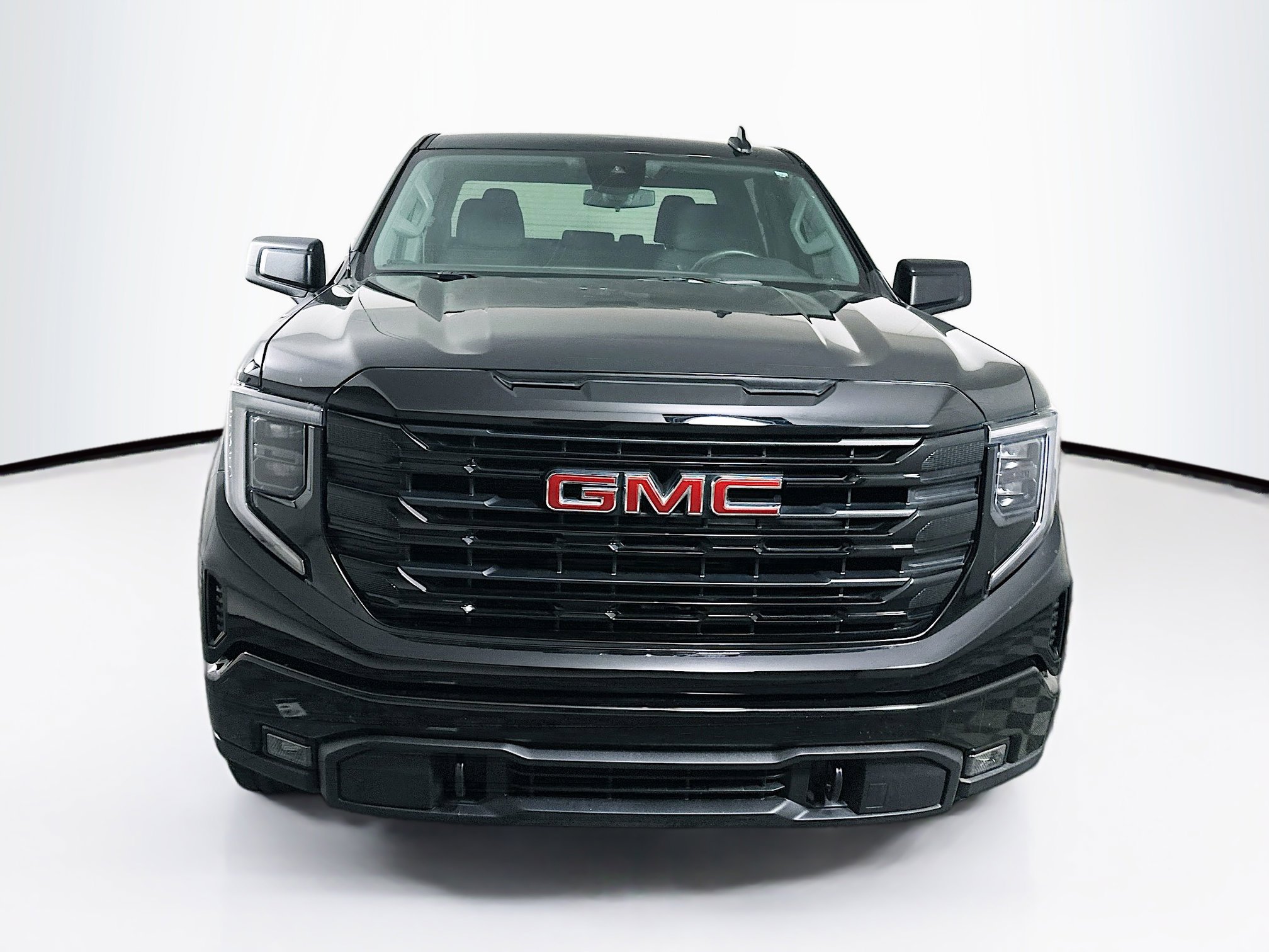 Used 2024 GMC Sierra 1500 Elevation image 2