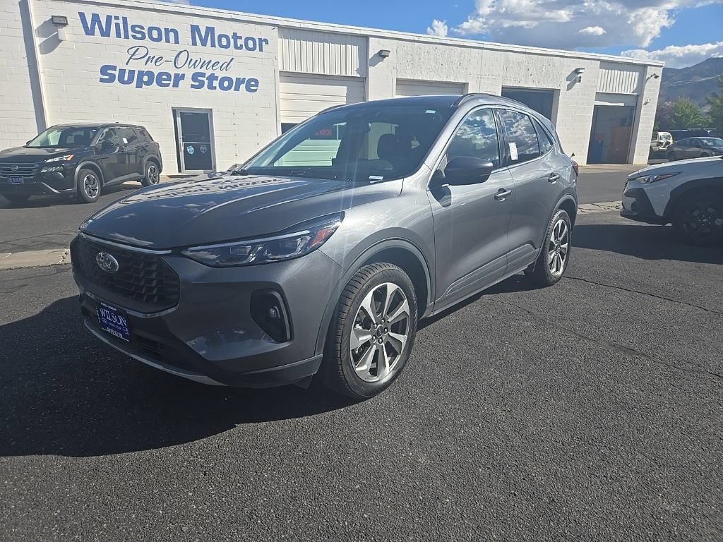 Used 2025 Ford Escape Platinum