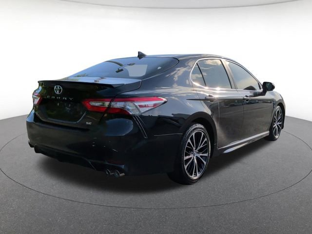 Used 2019 Toyota Camry SE w/ Convenience Package FWD image 5
