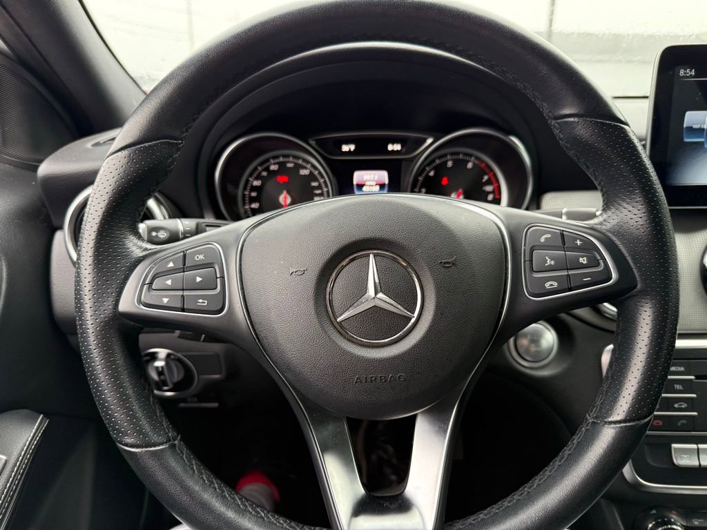 Used 2020 Mercedes-Benz GLA 250 4MATIC image 14