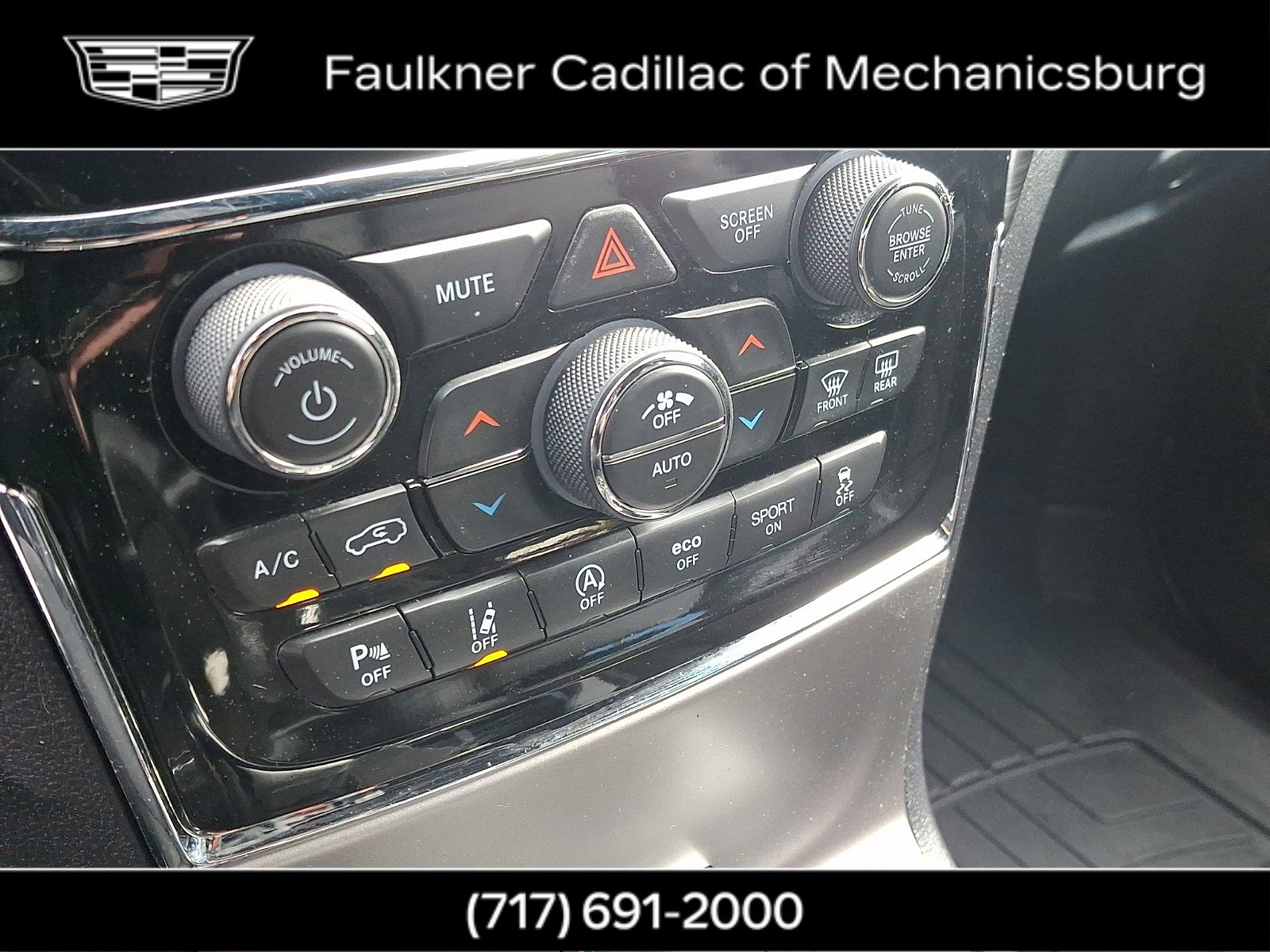 Used 2020 Jeep Grand Cherokee Altitude image 15