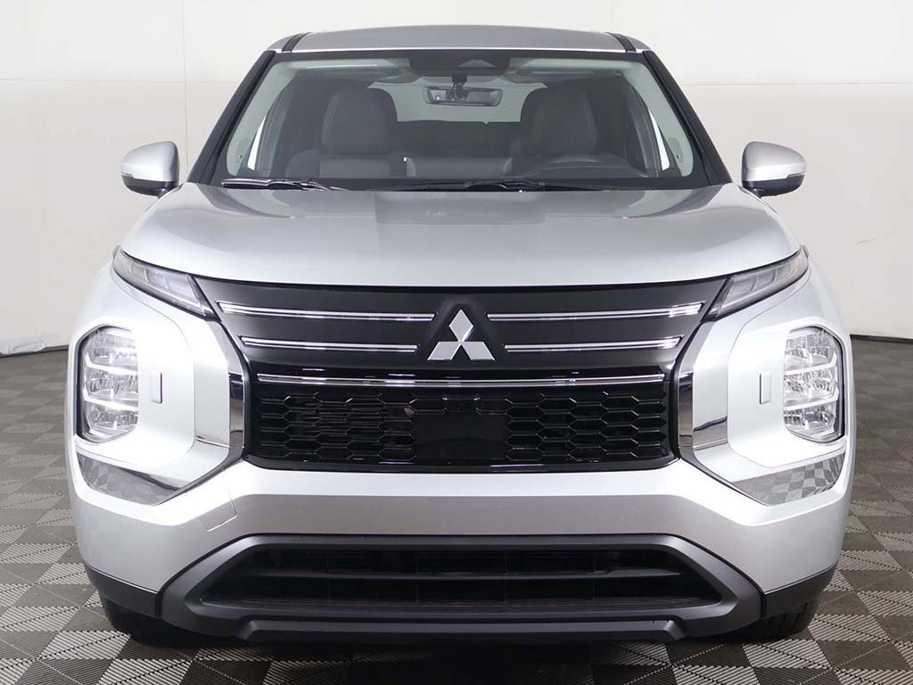 New 2026 Mitsubishi Outlander ES AWD/4WD image 11