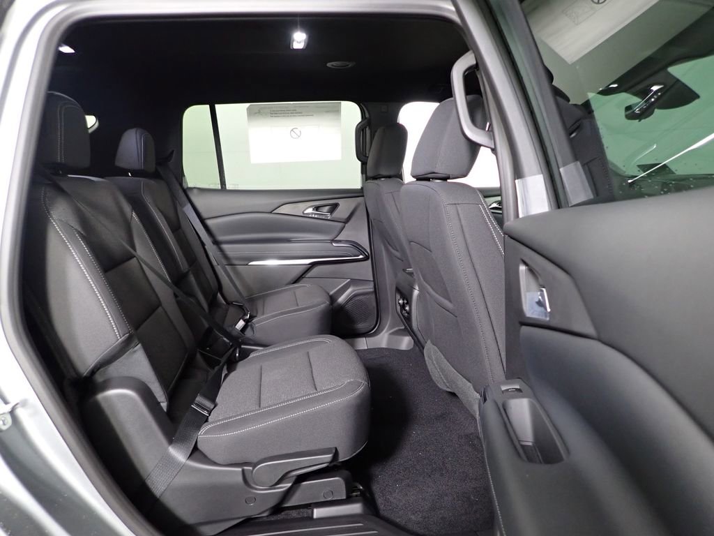 New 2026 Chevrolet Traverse LT w/ Midnight/Sport Edition image 28