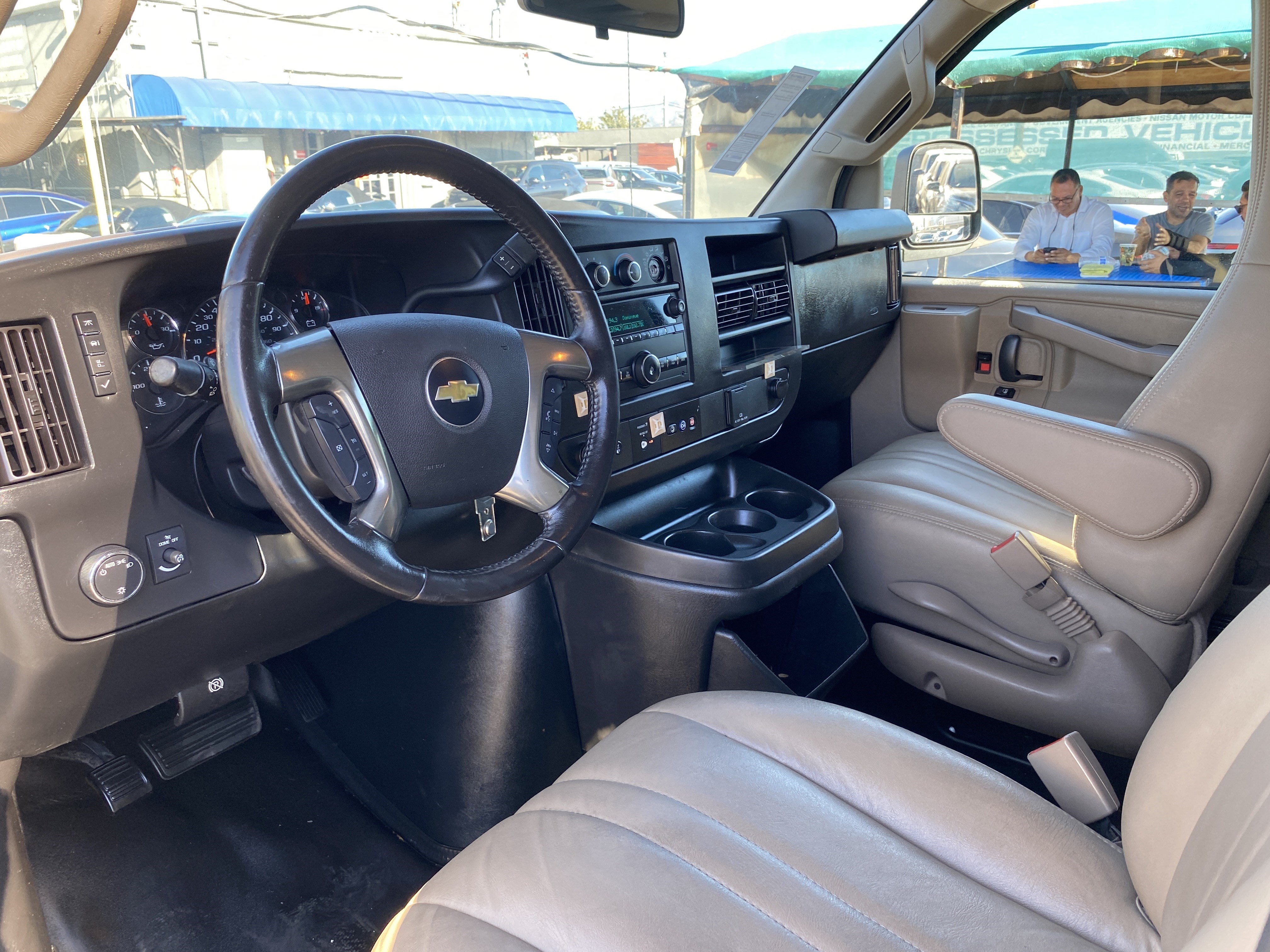 Used 2019 Chevrolet Express 2500 w/ Driver Convenience Package RWD image 16