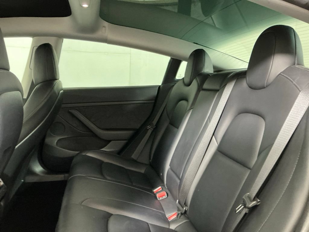 Used 2022 Tesla Model 3 Performance AWD/4WD image 23