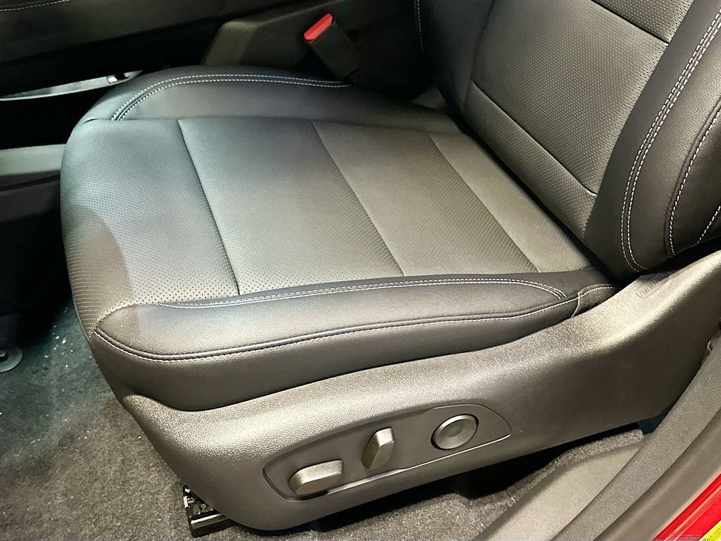 New 2026 Chevrolet Traverse LT w/ Driver Confidence Package FWD image 21