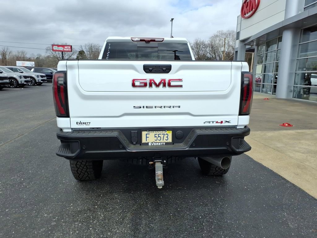Used 2026 GMC Sierra 2500 AT4X image 5