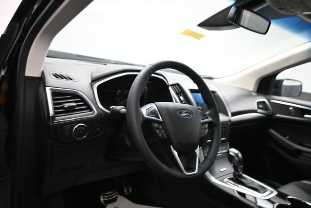 Used 2018 Ford Edge Sport w/ Equipment Group 401A AWD/4WD image 11