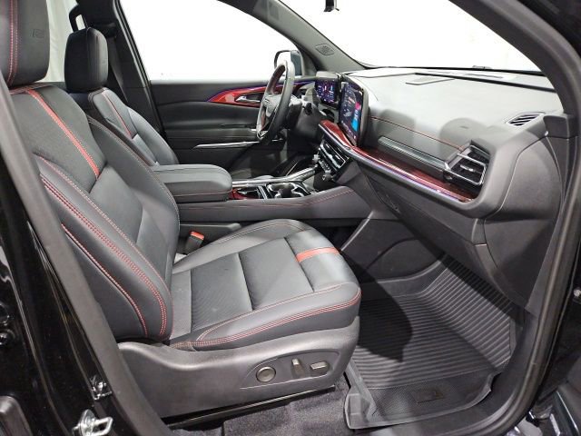 Certified 2025 Chevrolet Traverse RS w/ LPO, Floor Liner Package AWD/4WD image 22