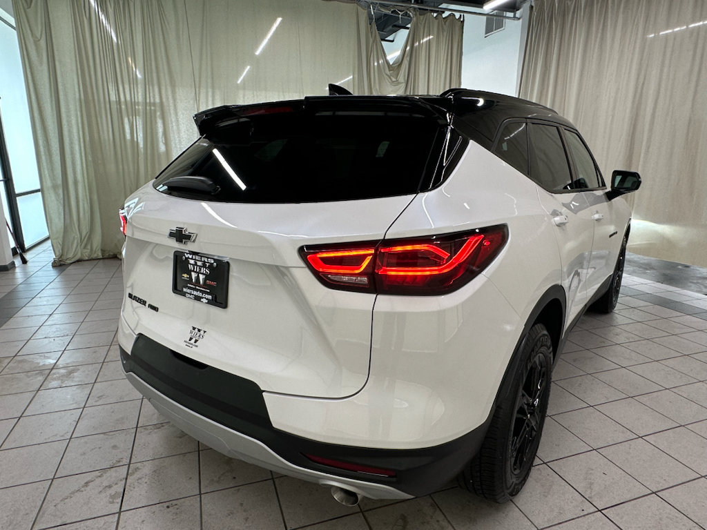 Certified 2023 Chevrolet Blazer LT w/ Midnight/Sport Edition AWD/4WD image 8