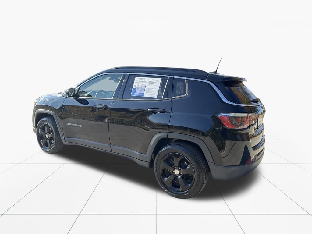 Used 2019 Jeep Compass Latitude image 6