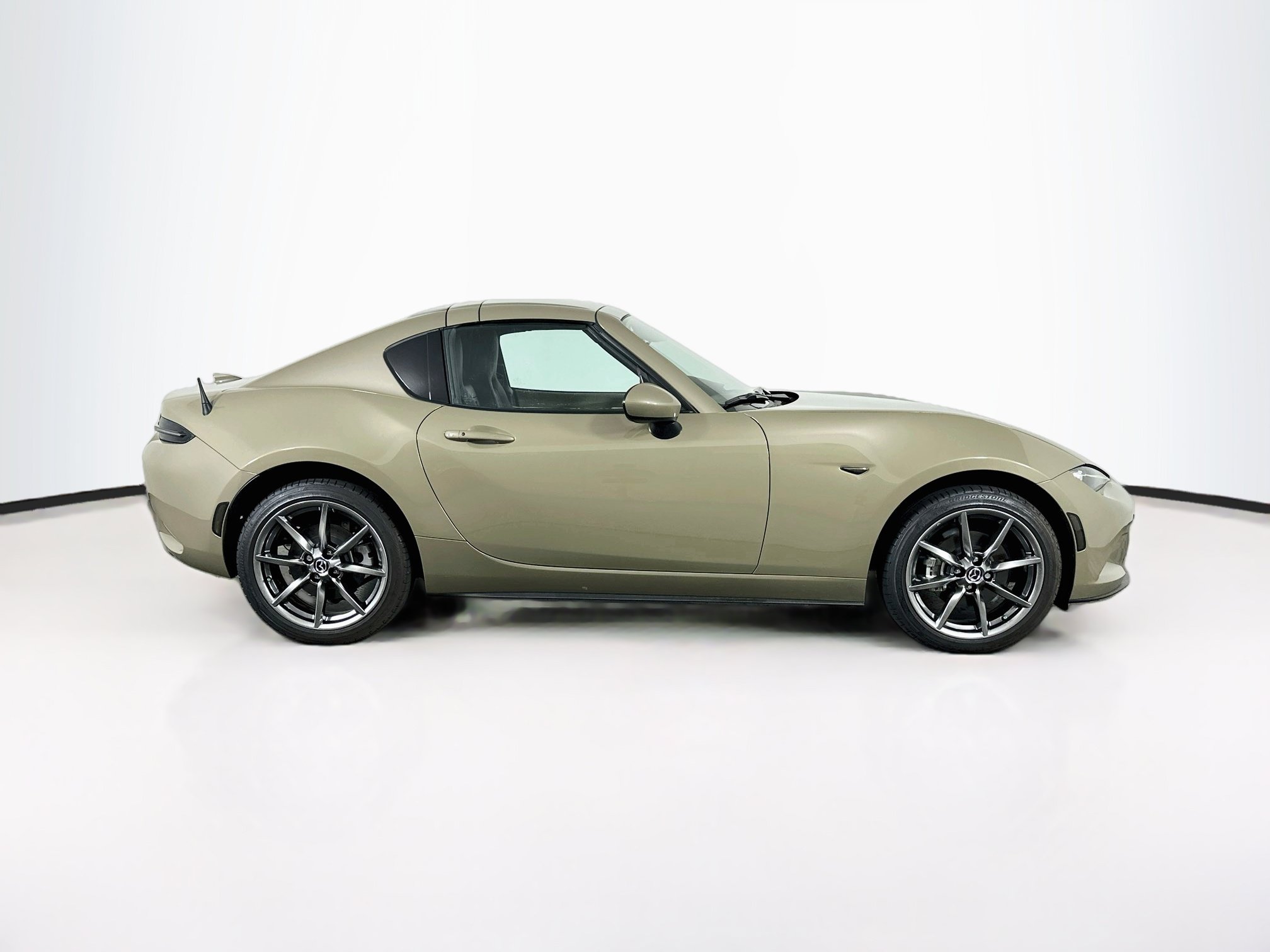 Used 2023 MAZDA MX-5 Miata Grand Touring w/ Weather Package RWD image 10
