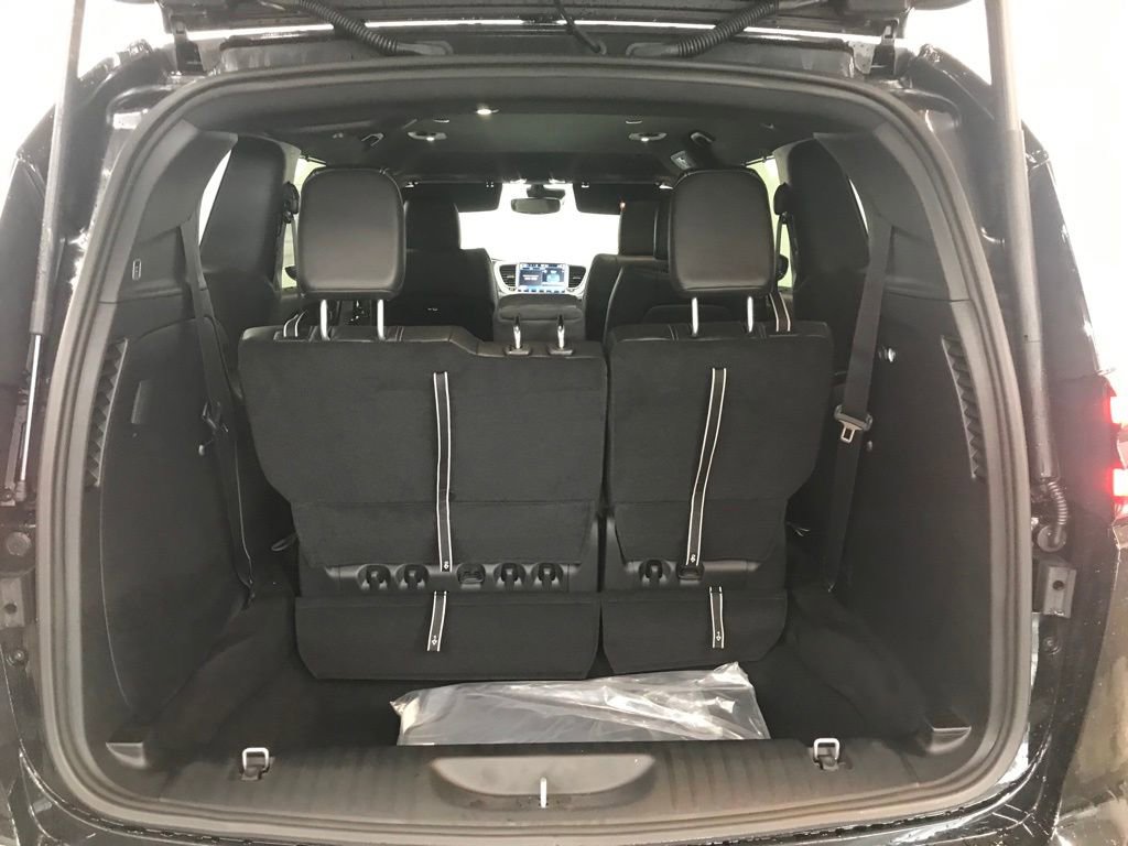 New 2026 Chrysler Pacifica Select w/ S Appearance Package image 37