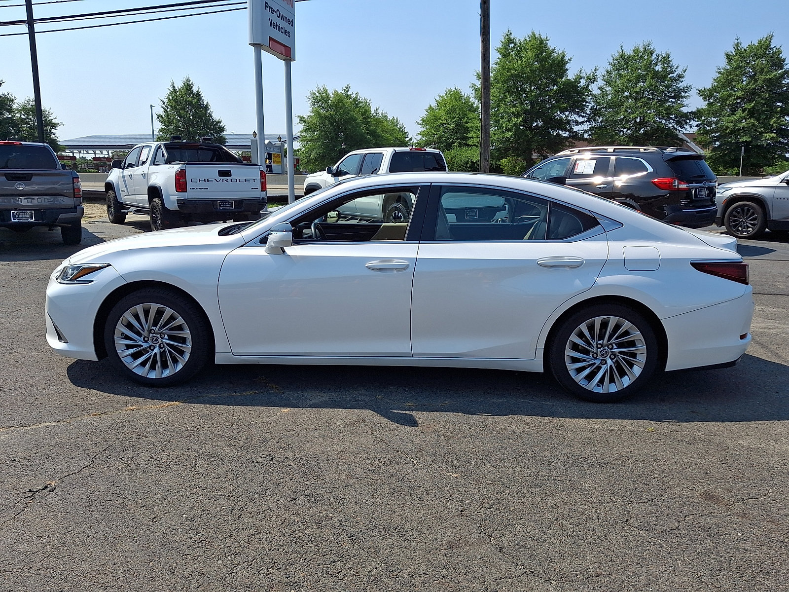 Used 2019 Lexus ES 350 FWD image 4