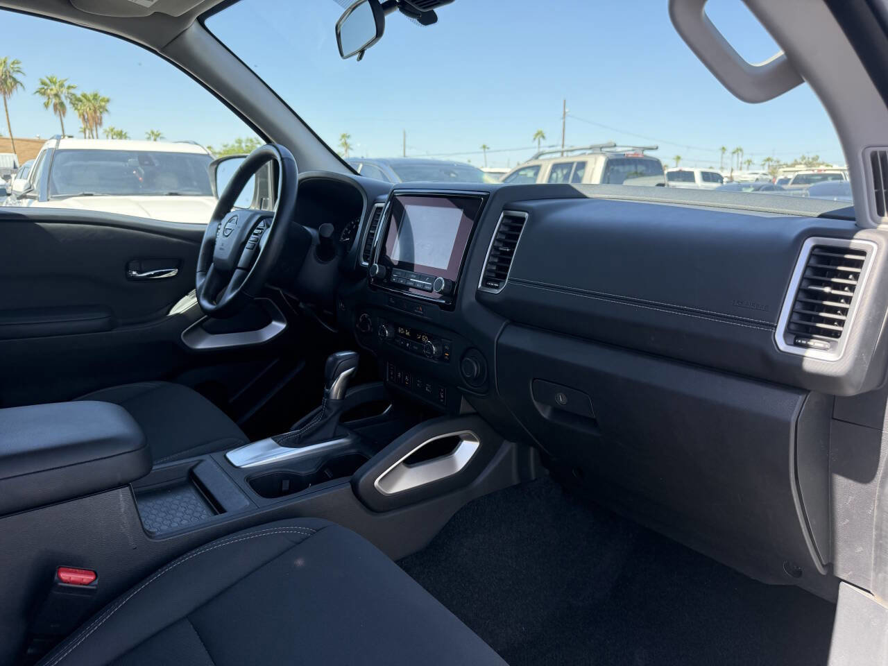 Used 2024 Nissan Frontier SV w/ SV Convenience Package image 32