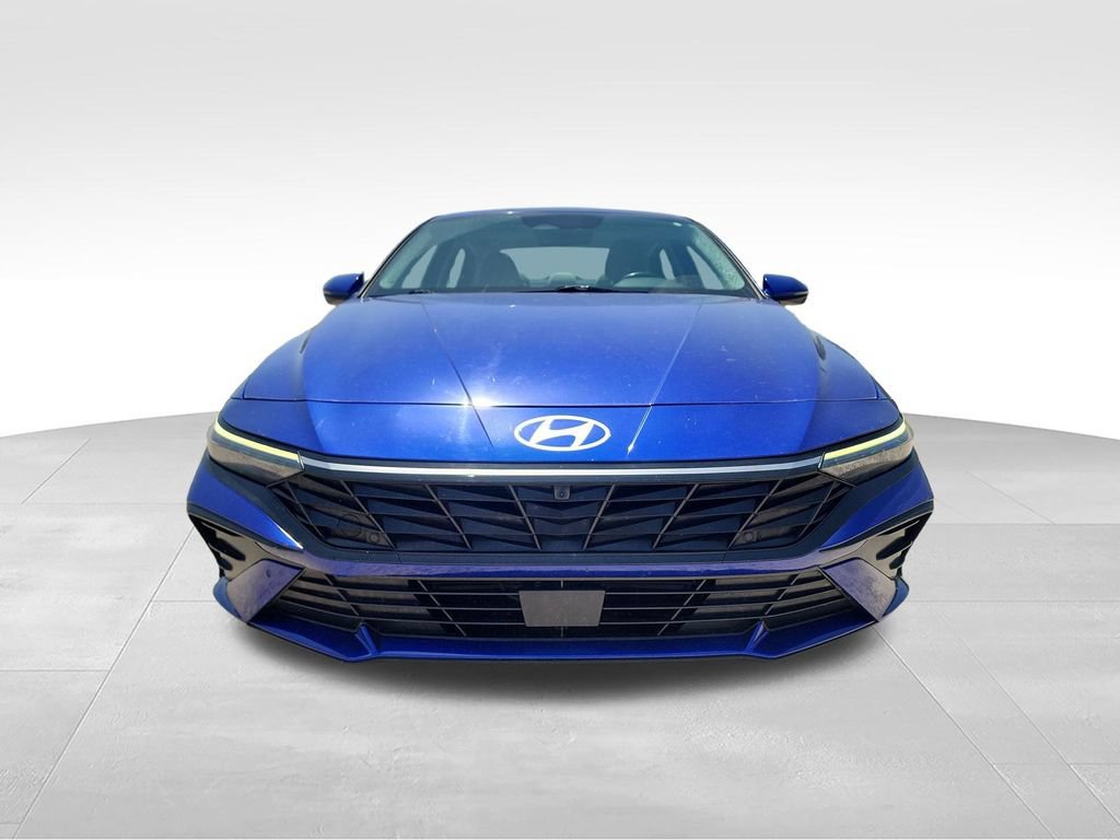 Used 2024 Hyundai Elantra Limited FWD video 2