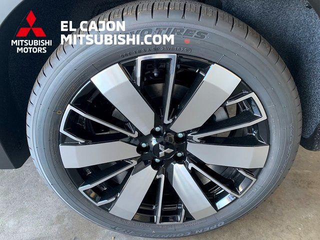New 2026 Mitsubishi Outlander SEL FWD image 6