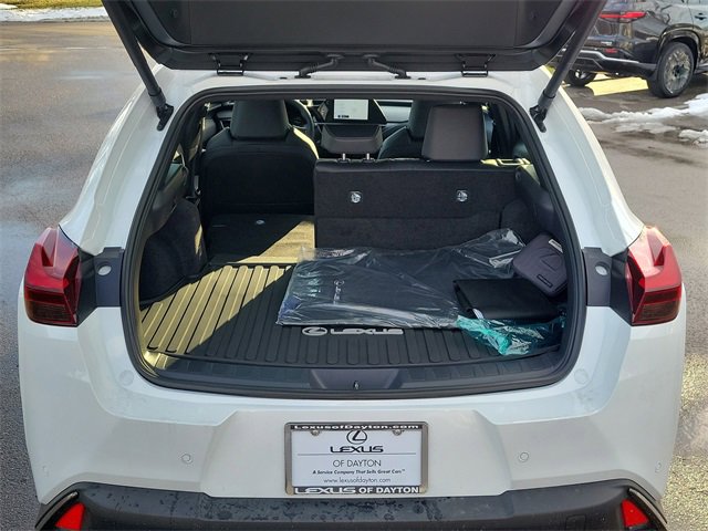 New 2025 Lexus UX 300h AWD image 7
