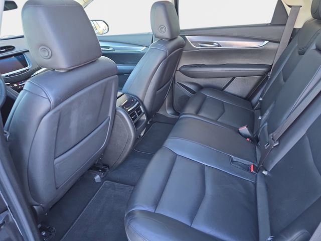 Used 2018 Cadillac XT5 Luxury w/ Driver Awareness Package image 17