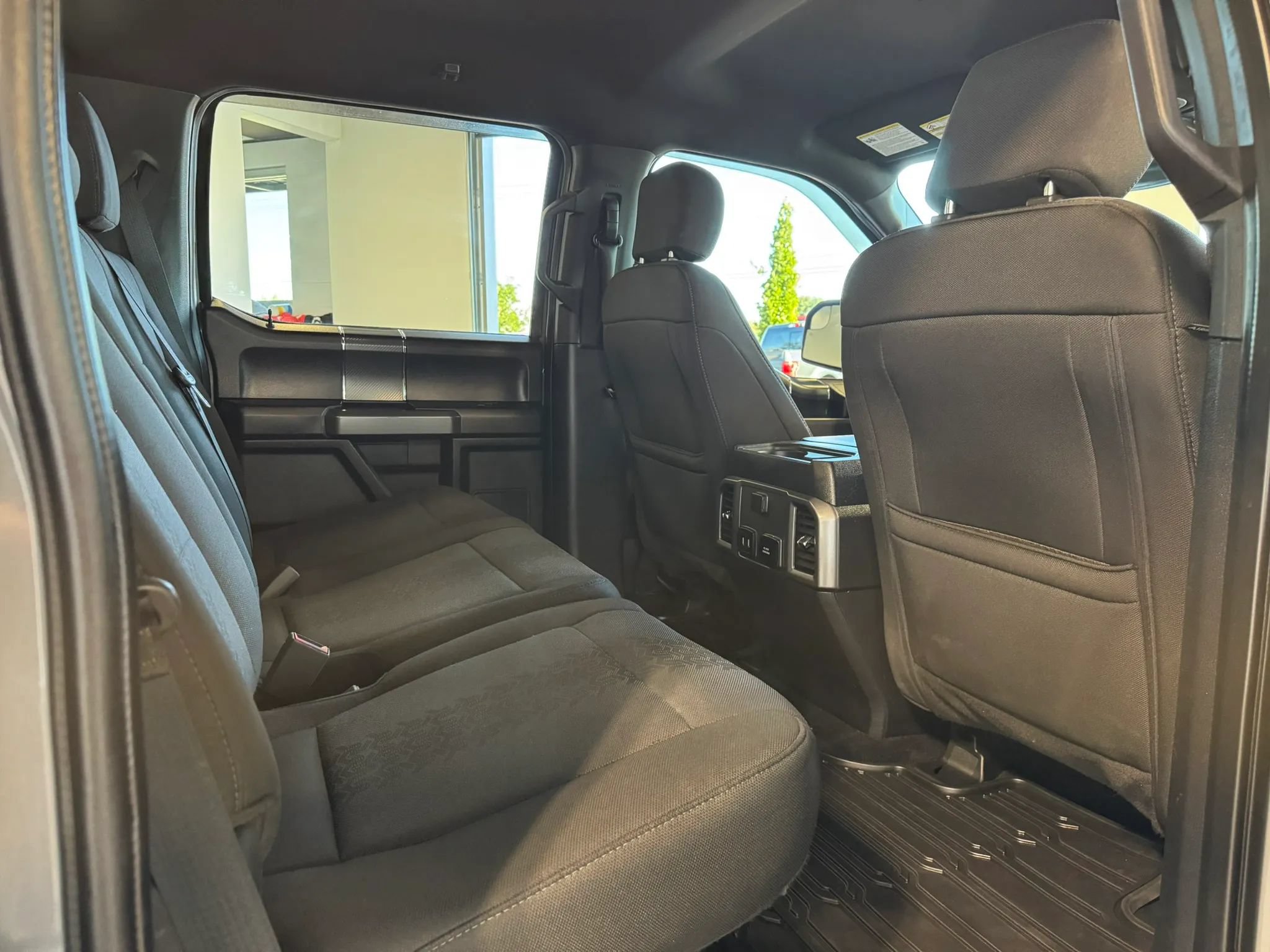 Used 2020 Ford F150 XLT w/ Equipment Group 302A Luxury AWD/4WD image 24