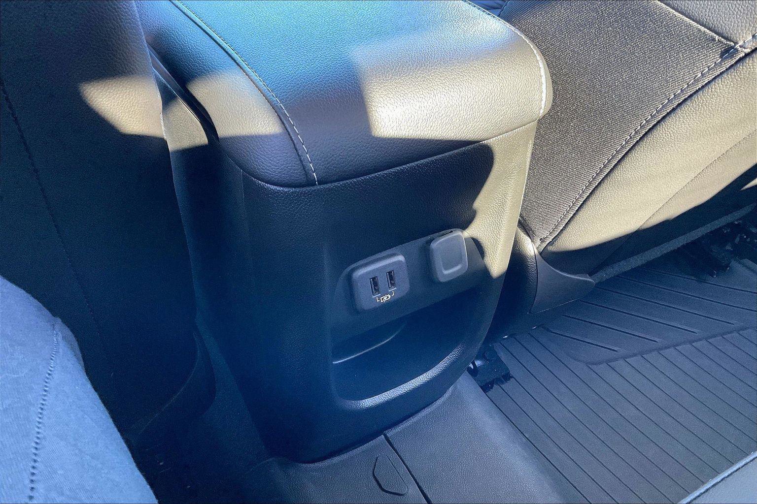 Used 2022 Chevrolet Colorado ZR2 w/ Colorado ZR2 Bison Edition image 31