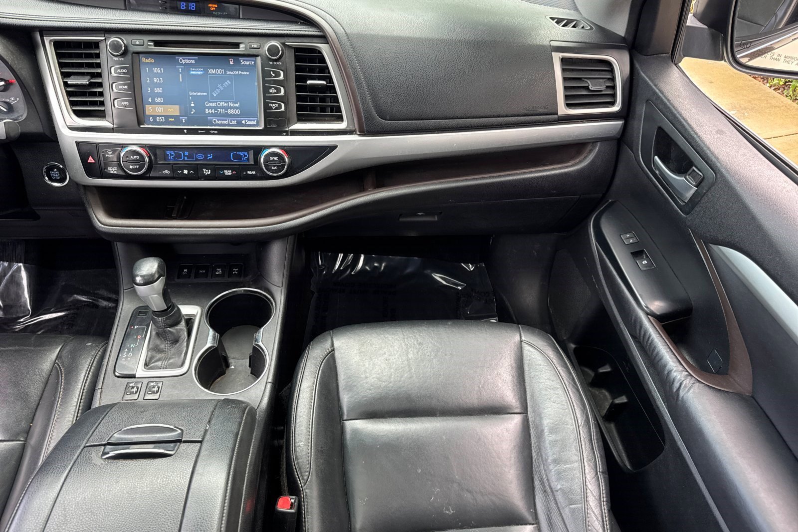 Used 2016 Toyota Highlander XLE AWD/4WD image 28