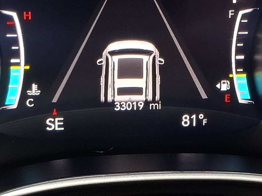Used 2024 Chrysler Pacifica Touring-L FWD image 20