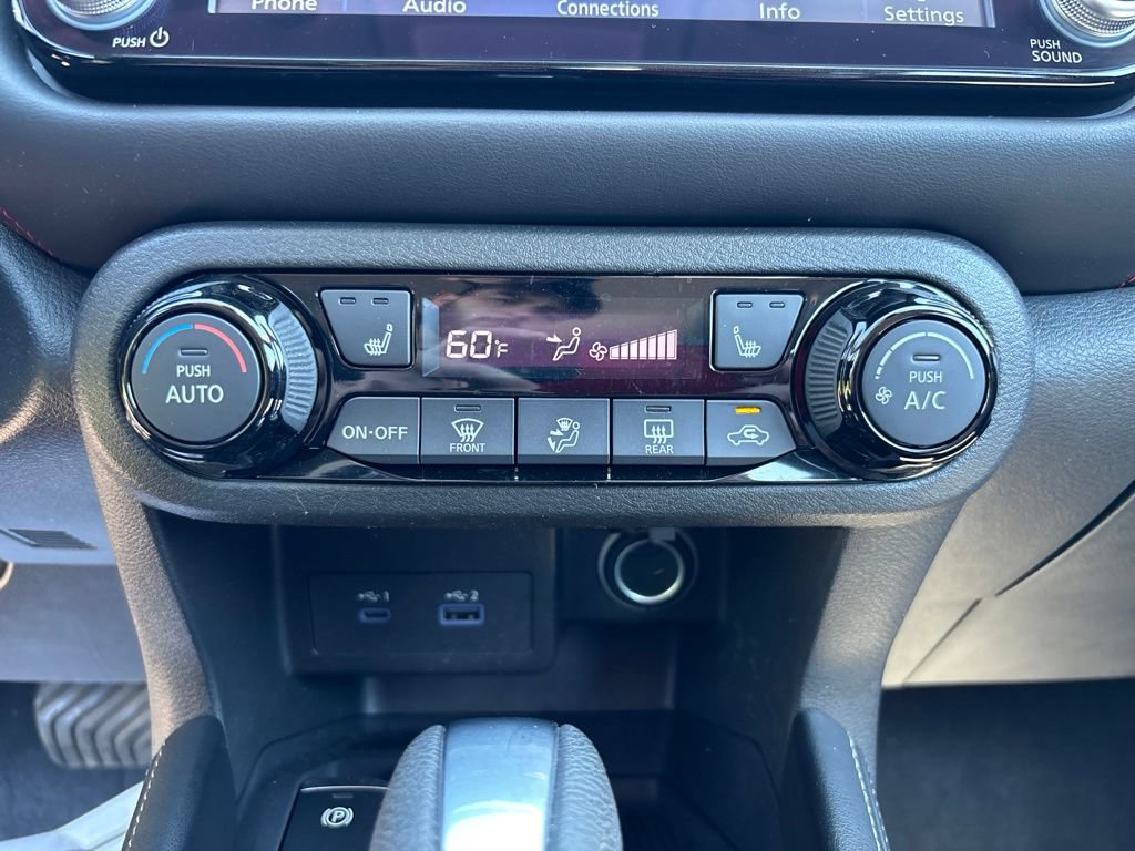 Used 2024 Nissan Kicks SR w/ SR Premium Package FWD image 17