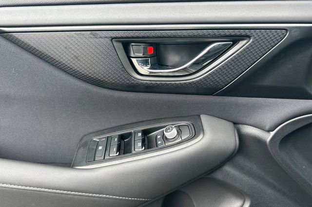 Used 2025 Subaru Outback Premium image 11