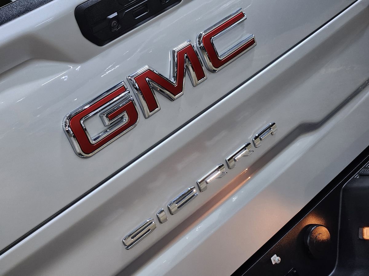 Used 2021 GMC Sierra 1500 SLT RWD image 25
