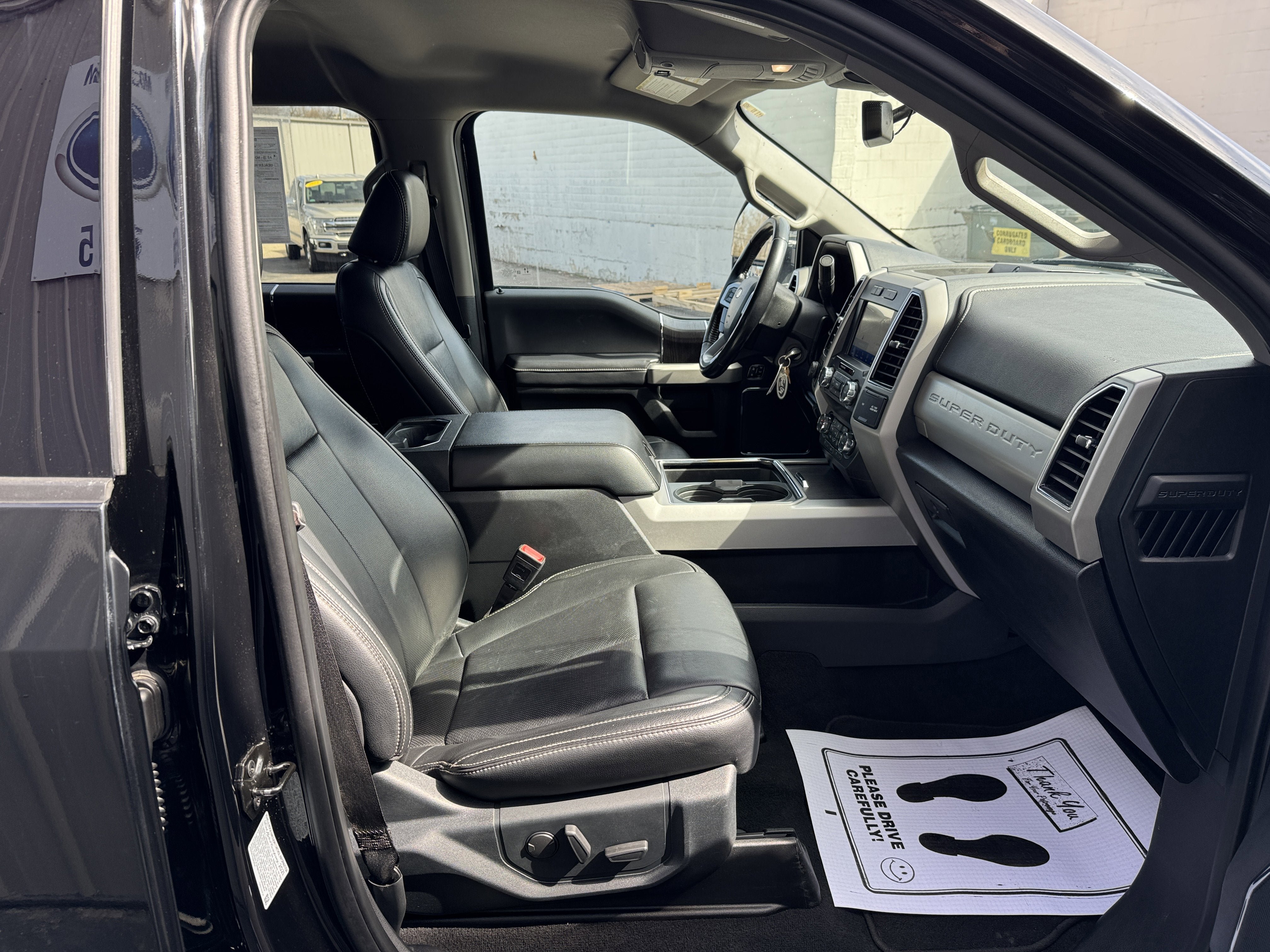 Used 2021 Ford F350 Lariat w/ Chrome Package AWD/4WD image 31